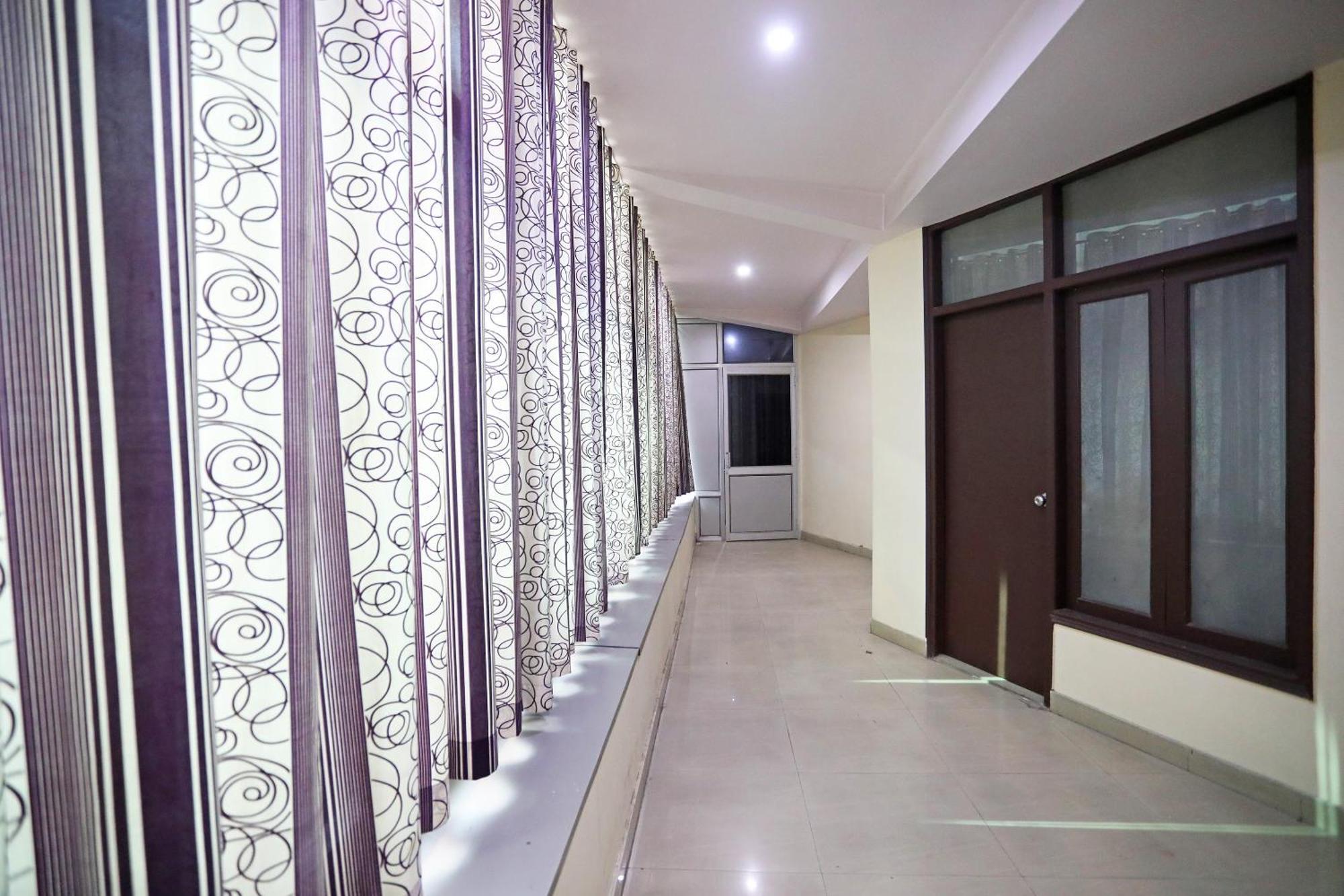 Hotel O Mahipalpur Inn New Delhi Extérieur photo